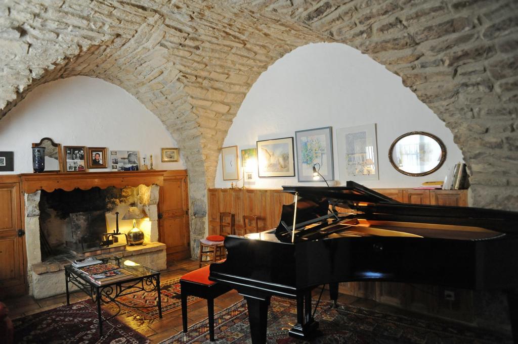 Bed And Art Bed and Breakfast Calvisson Εξωτερικό φωτογραφία